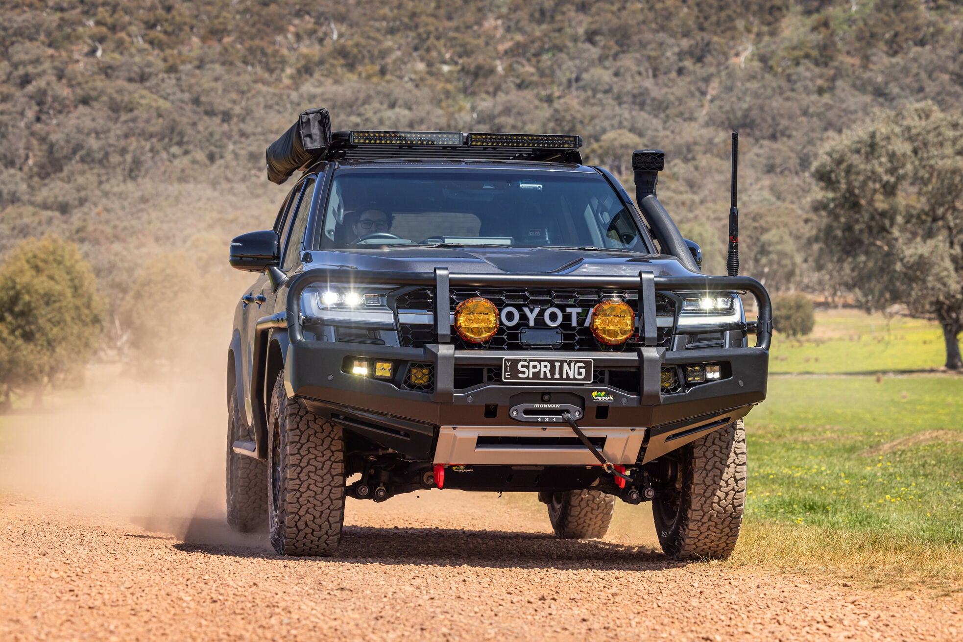 Frontier 9,500lb Synthetic Winch