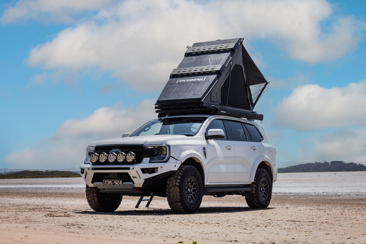 Orion 1200 - Lightweight Hardshell Rooftop Tent