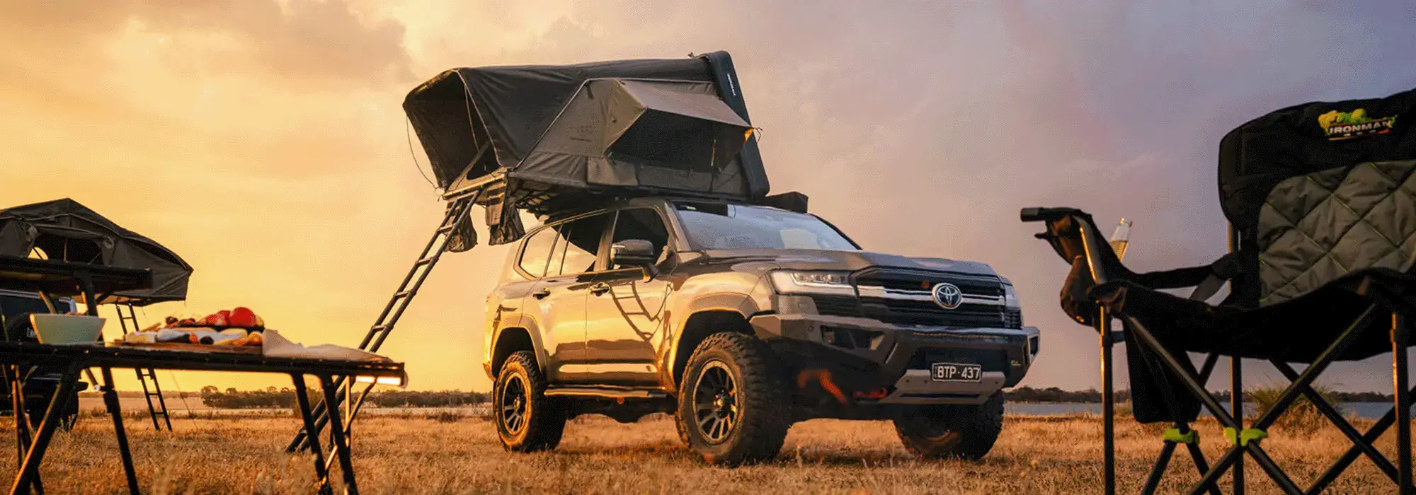 outdoor and 4x4 recovery gear